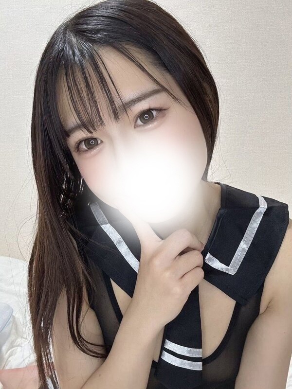 てぃな※このビジュでドMの驚愕(22歳、B:84、W:.56、H:86)